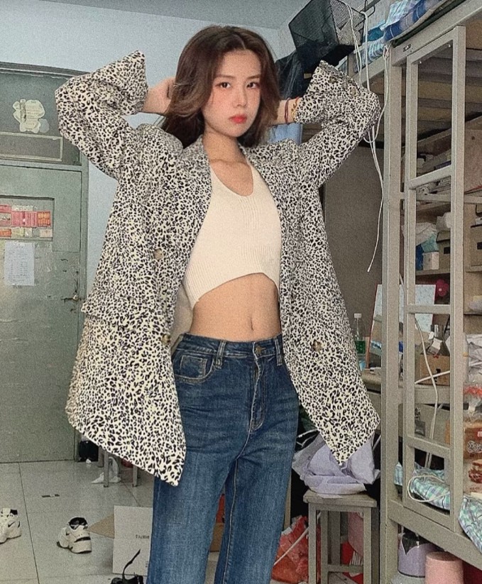 西安女兼职jS穴紧水多叫的好Sao(宝鸡安康渭南咸阳也可以安排)